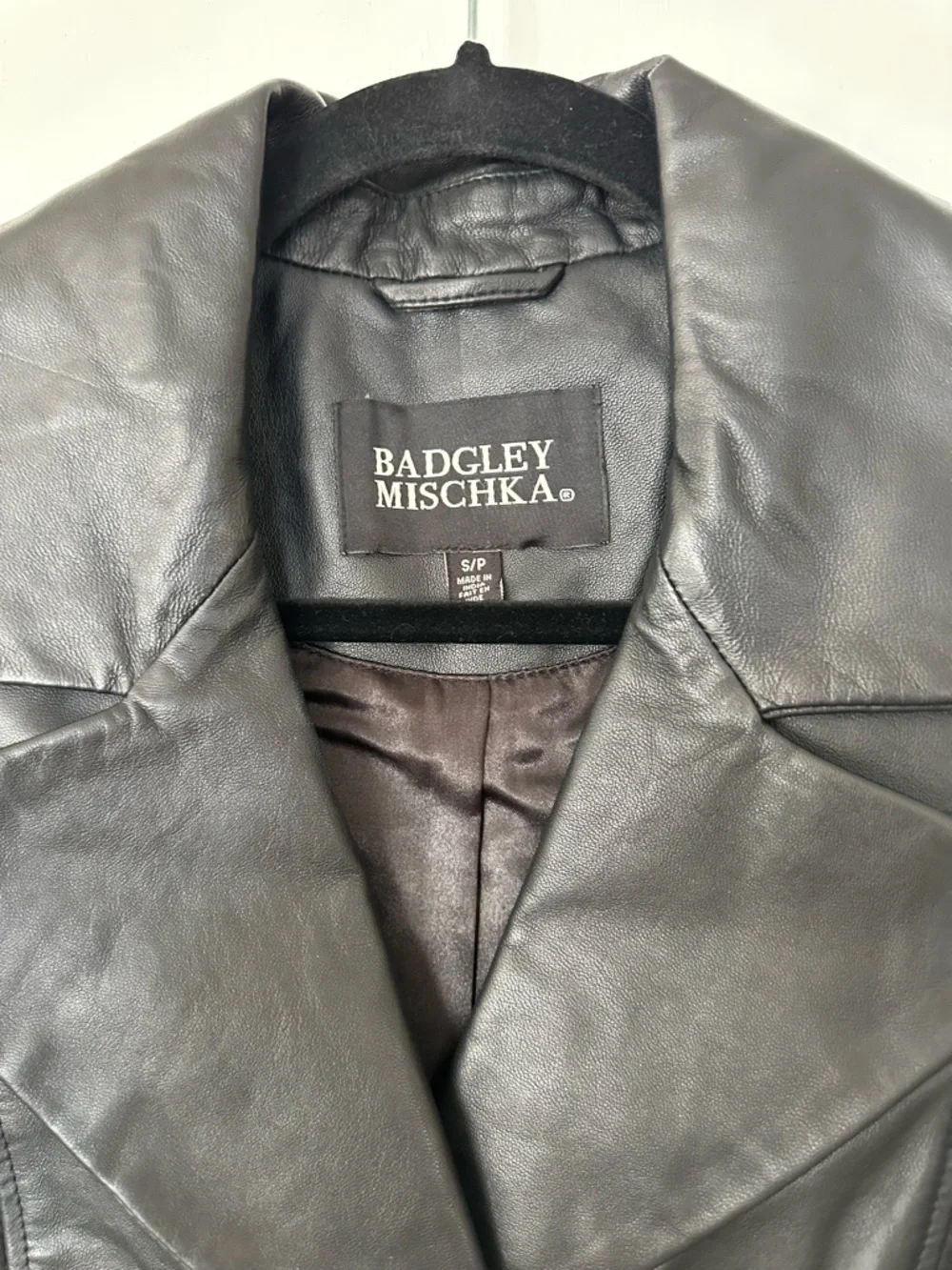 NWOT Badgley Mischka Black Leather Trench w/Belt Womens S - Picture 3 of 8